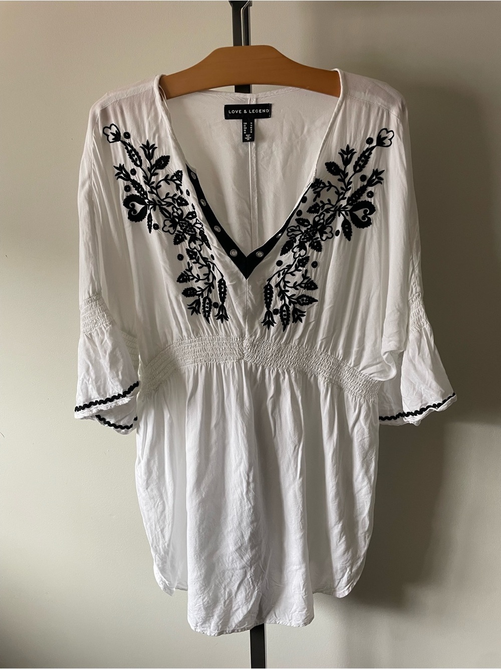 Love & Legend Embroidered Tunic Top White Black Plus Size 14 Boho